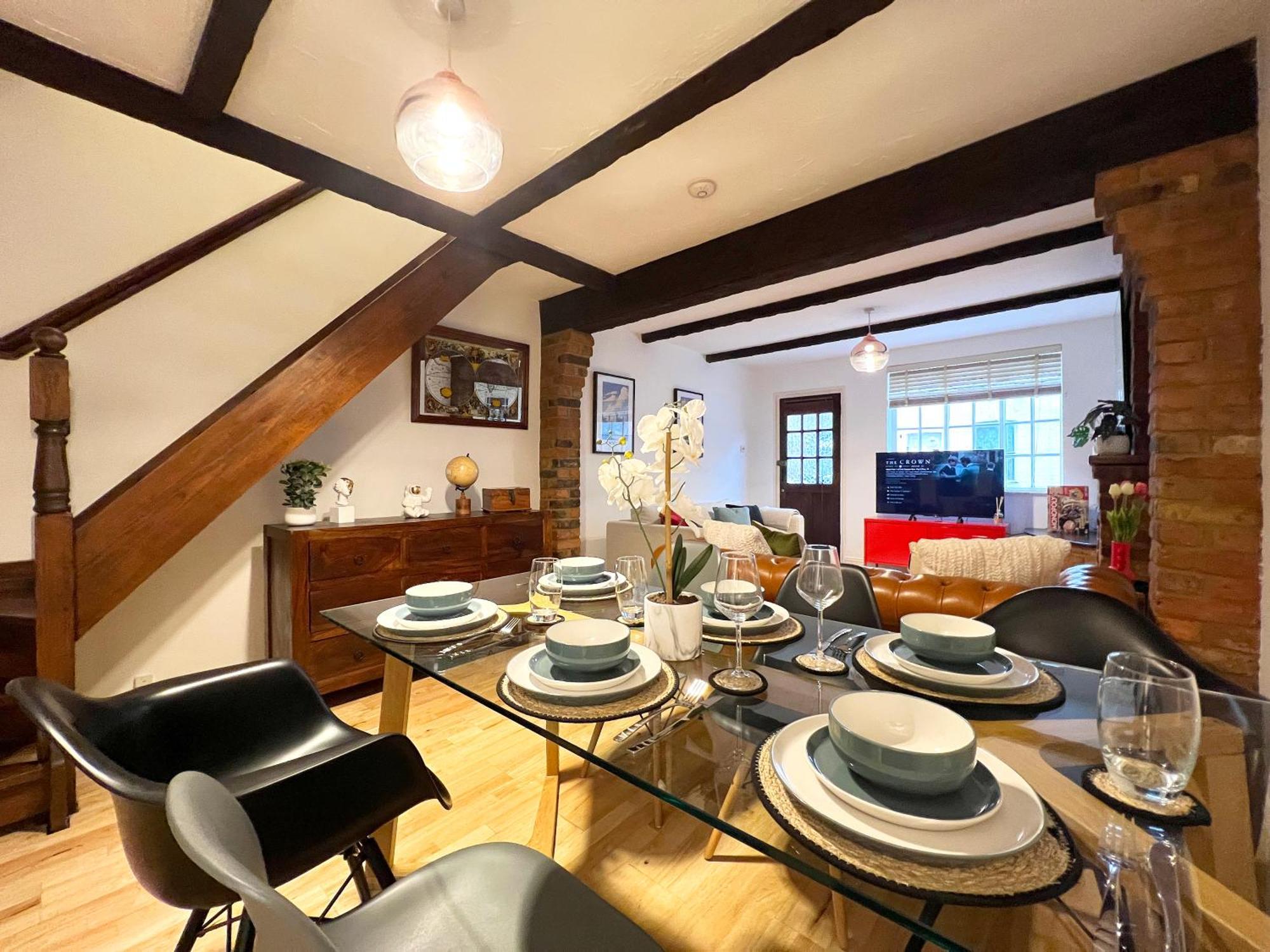 Charming Windsor Cottage, Incredible Location, Castle Doorstep Экстерьер фото